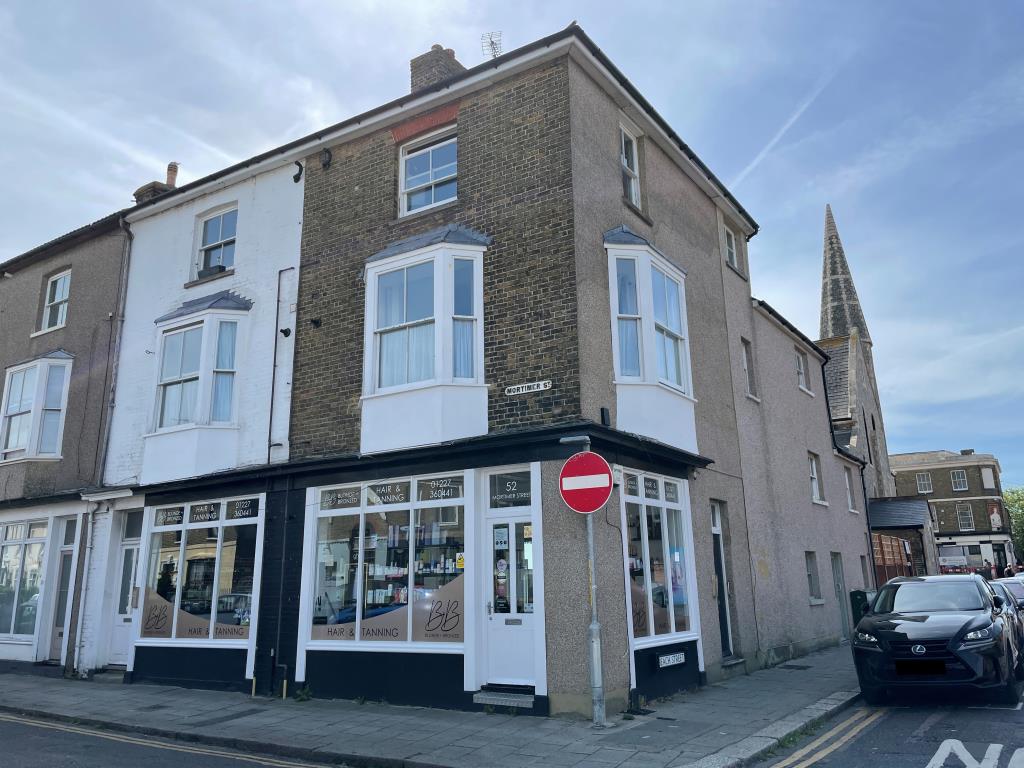 Lot: 68 - TWO COMMERCIAL UNITS AND FIVE FLATS FOR INVESTMENT - 